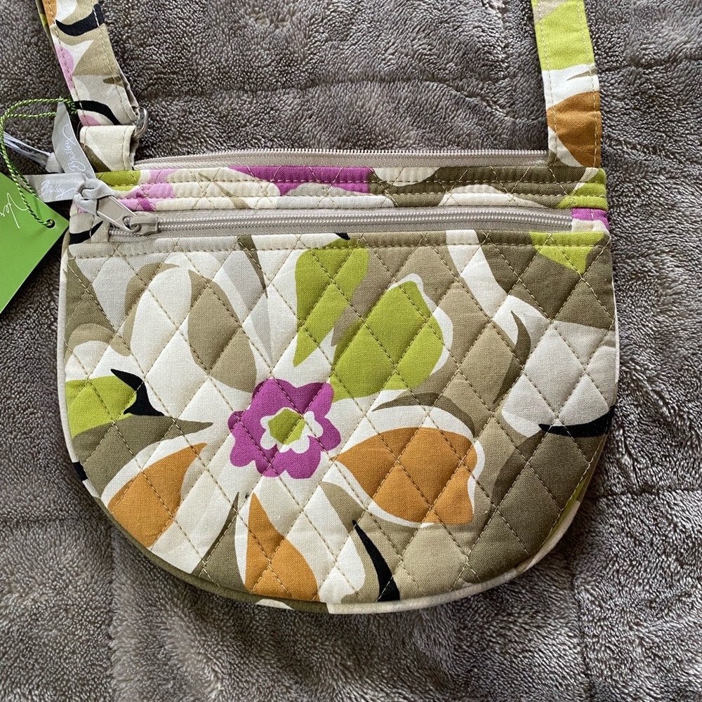 Vera Bradley “ Lizzy” Quilted Floral Crossbody Bag - Picture 6 of 7